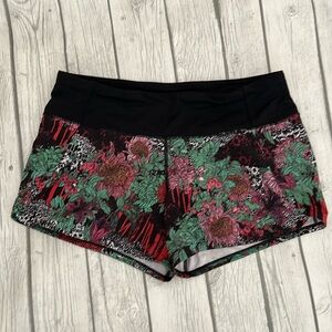 Lululemon size 6 running shorts
